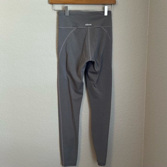 Allbirds Women’s Natural Breathable Lightweight Leggings in Gust, Size X-Small - Picture 6 of 11